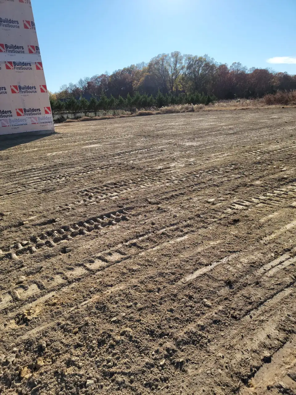 Nivelación de terreno y preparación de sitio para una casa nueva en Charlotte, NC
